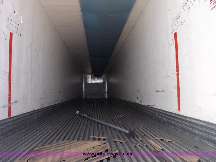 image for item I9227 2000 Great Dane refrigerated trailer