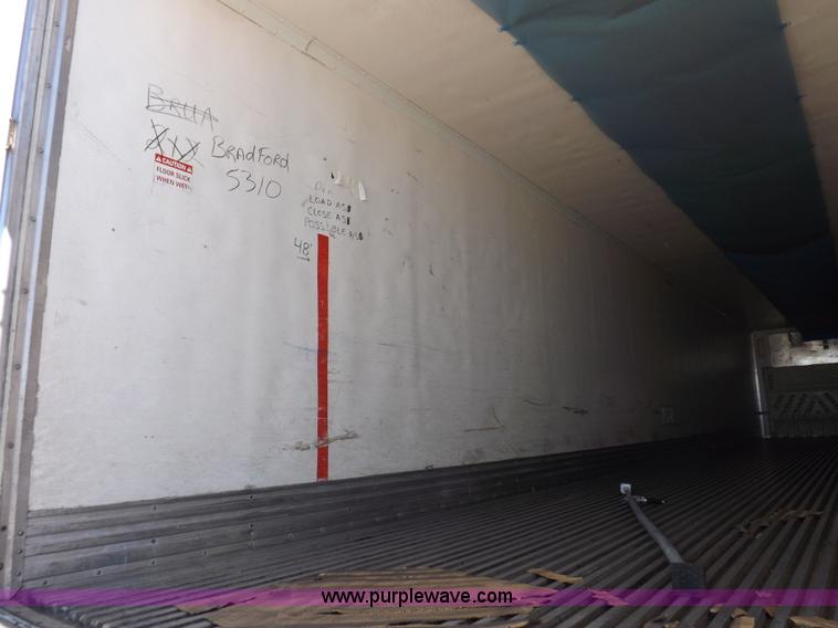 image for item I9227 2000 Great Dane refrigerated trailer