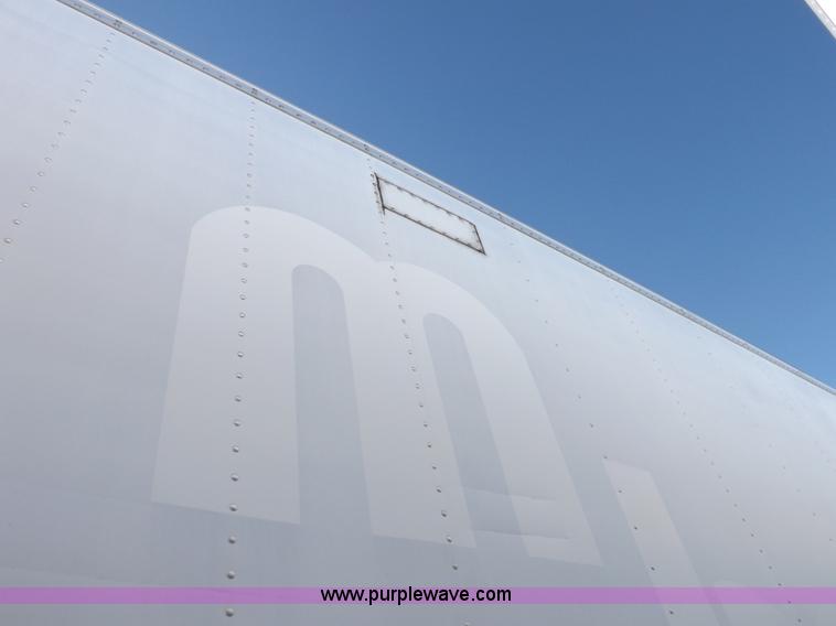 image for item I9227 2000 Great Dane refrigerated trailer