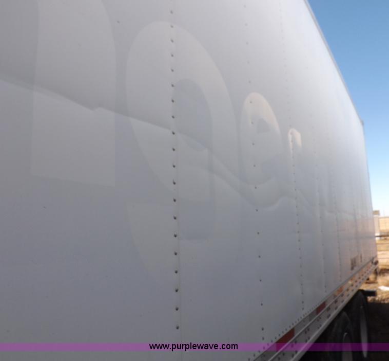 image for item I9227 2000 Great Dane refrigerated trailer