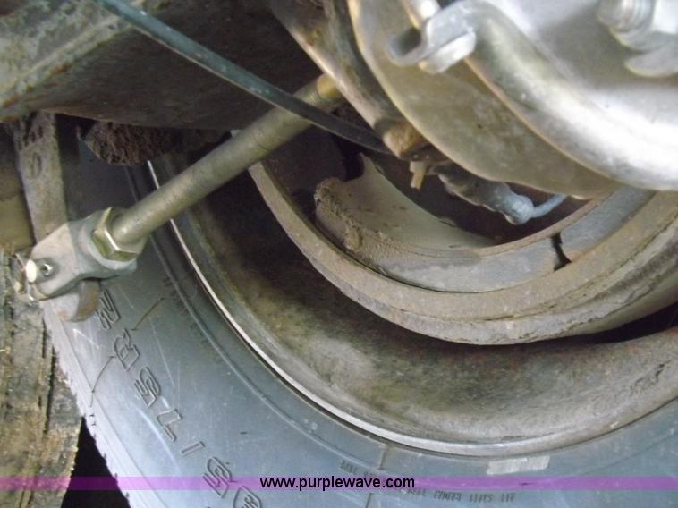 image for item I9227 2000 Great Dane refrigerated trailer