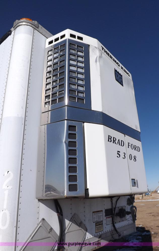 image for item I9230 2000 Great Dane refrigerated trailer