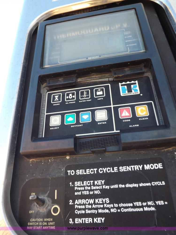 image for item I9230 2000 Great Dane refrigerated trailer