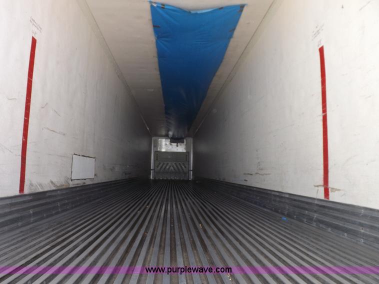 image for item I9230 2000 Great Dane refrigerated trailer