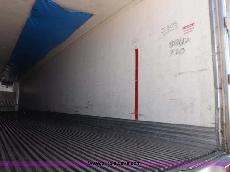 image for item I9230 2000 Great Dane refrigerated trailer