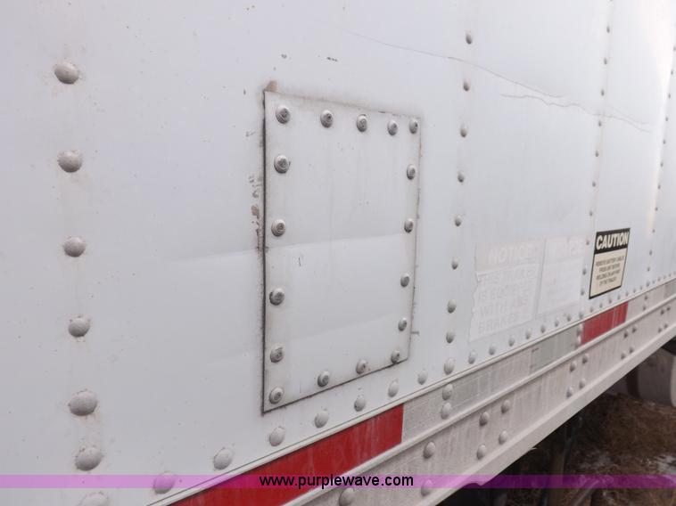 image for item I9230 2000 Great Dane refrigerated trailer
