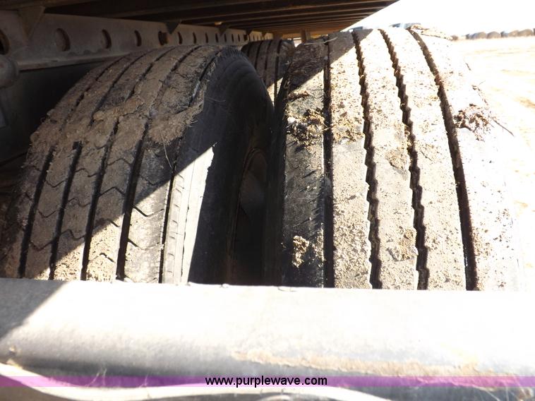 image for item I9231 2003 Utility refrigerated trailer