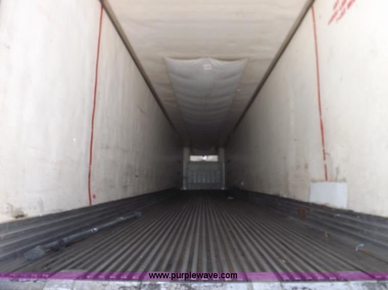 image for item I9232 2003 Utility 3000R refrigerated trailer