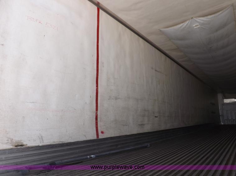 image for item I9232 2003 Utility 3000R refrigerated trailer