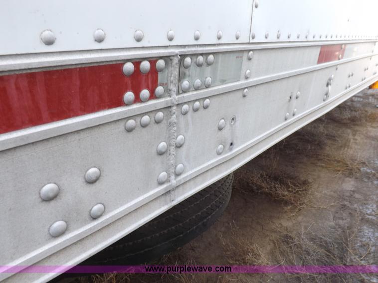 image for item I9232 2003 Utility 3000R refrigerated trailer