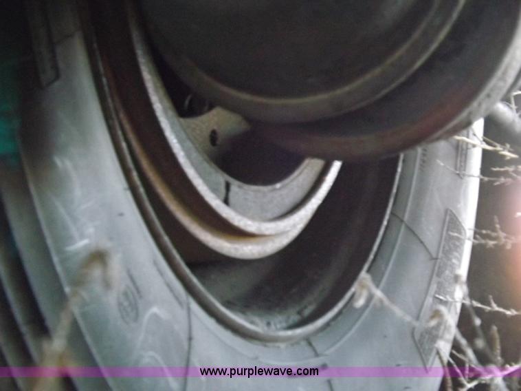 image for item I9232 2003 Utility 3000R refrigerated trailer