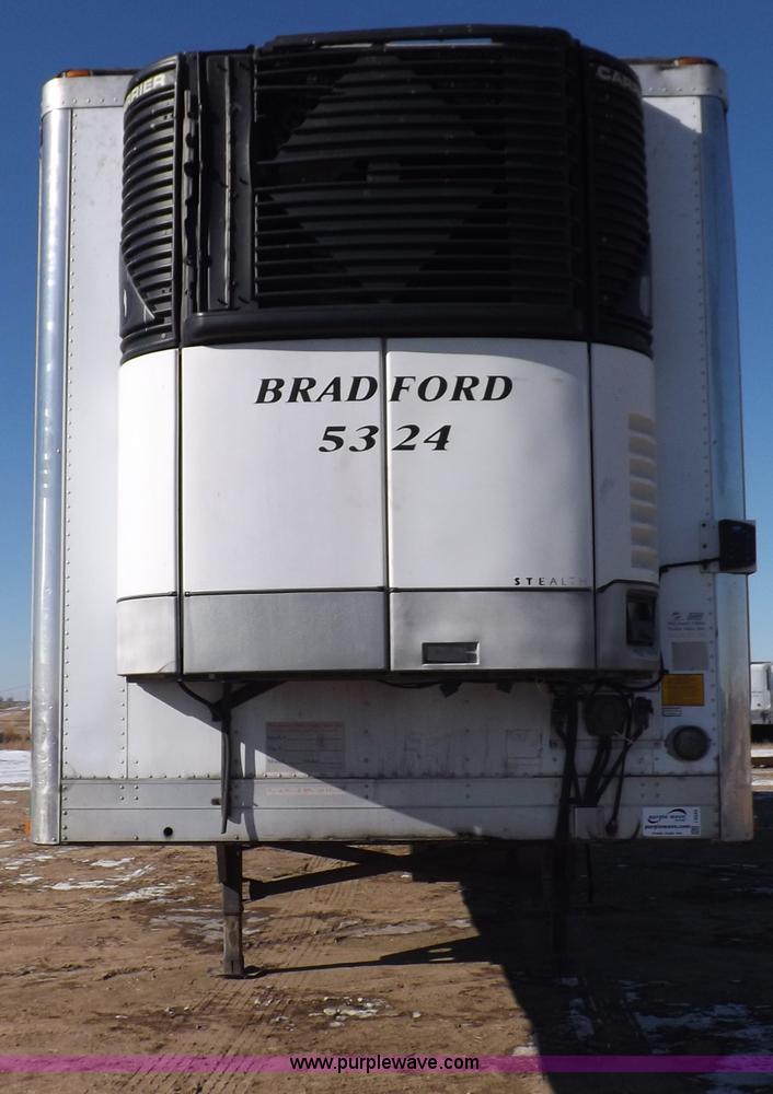 image for item I9233 2003 Utility 3000R refrigerated trailer