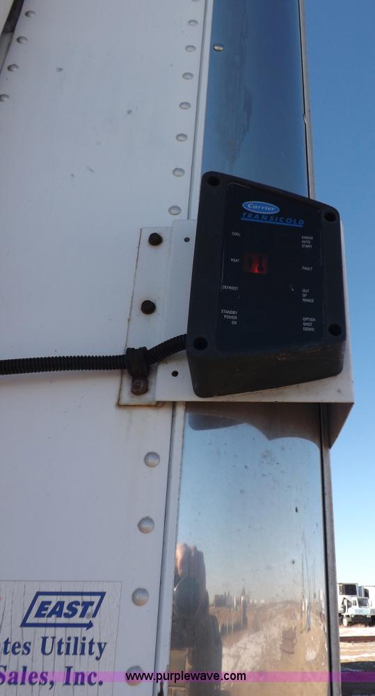 image for item I9233 2003 Utility 3000R refrigerated trailer