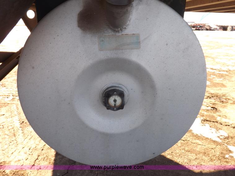 image for item I9233 2003 Utility 3000R refrigerated trailer