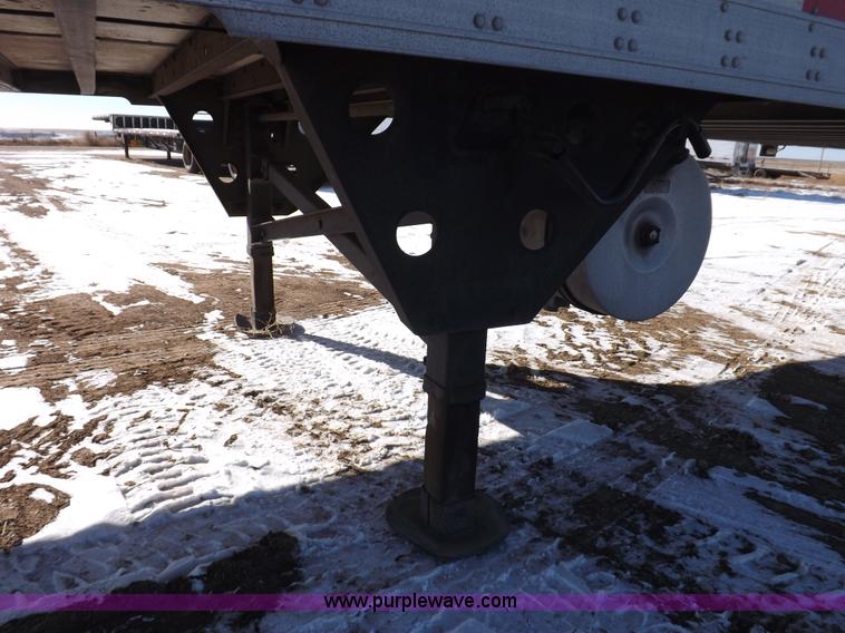 image for item I9234 2003 Utility 3000R refrigerated trailer