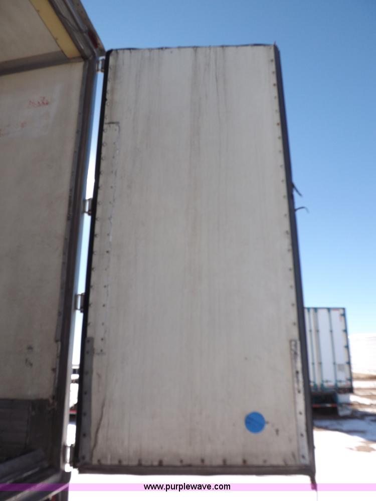 image for item I9234 2003 Utility 3000R refrigerated trailer