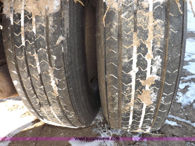 image for item I9234 2003 Utility 3000R refrigerated trailer