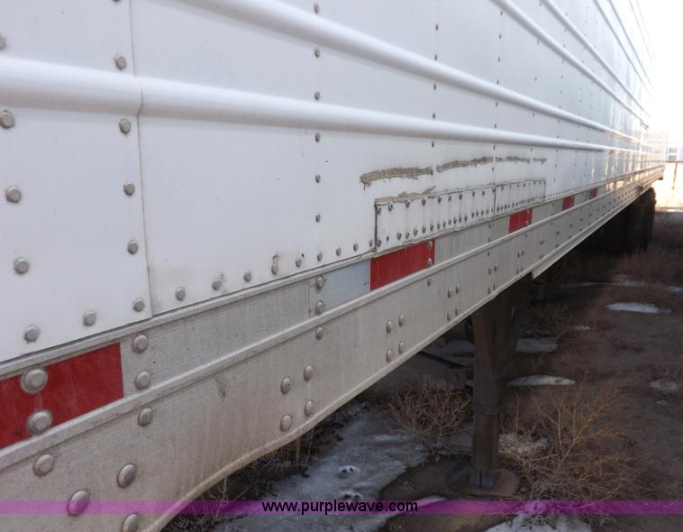 image for item I9234 2003 Utility 3000R refrigerated trailer