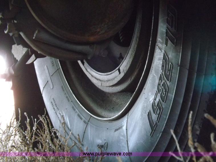 image for item I9234 2003 Utility 3000R refrigerated trailer