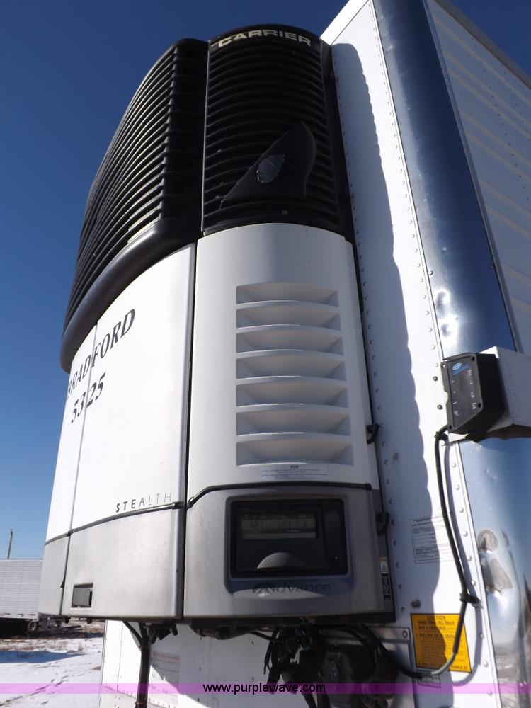 image for item I9235 2003 Utility 3000R refrigerated trailer