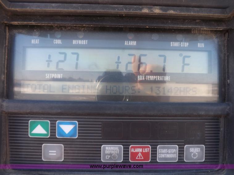 image for item I9235 2003 Utility 3000R refrigerated trailer