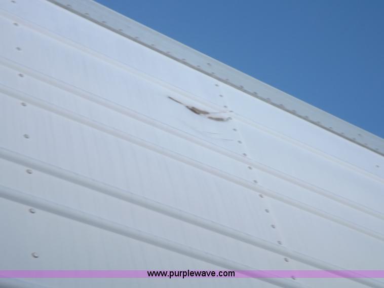 image for item I9235 2003 Utility 3000R refrigerated trailer