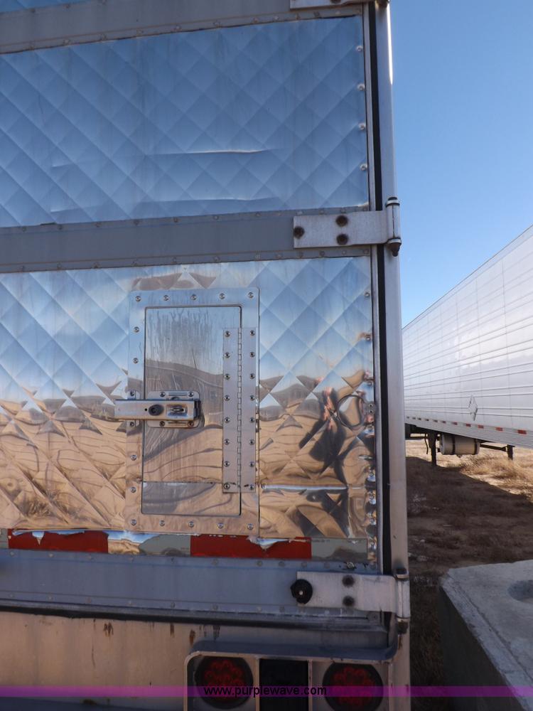 image for item I9235 2003 Utility 3000R refrigerated trailer