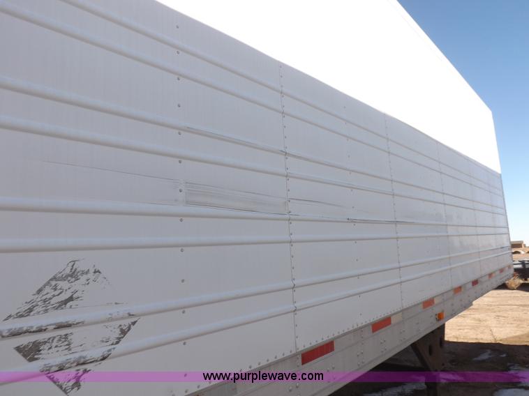 image for item I9235 2003 Utility 3000R refrigerated trailer
