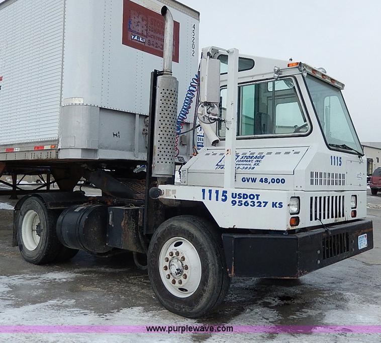 image for item I9457 1999 Ottawa YT30 yard truck