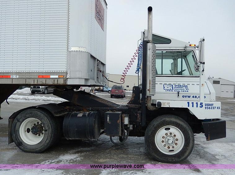 image for item I9457 1999 Ottawa YT30 yard truck