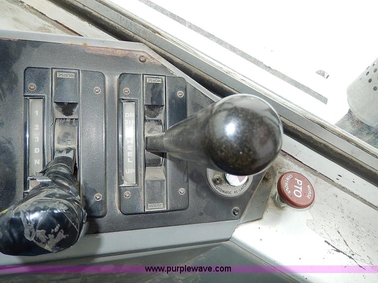 image for item I9457 1999 Ottawa YT30 yard truck