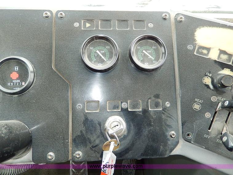 image for item I9457 1999 Ottawa YT30 yard truck