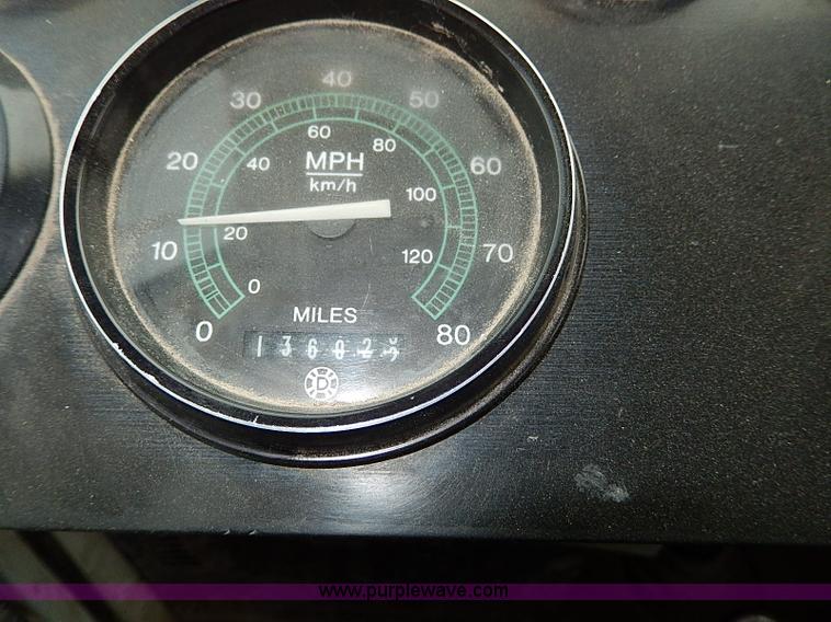 image for item I9457 1999 Ottawa YT30 yard truck