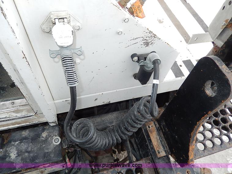 image for item I9457 1999 Ottawa YT30 yard truck