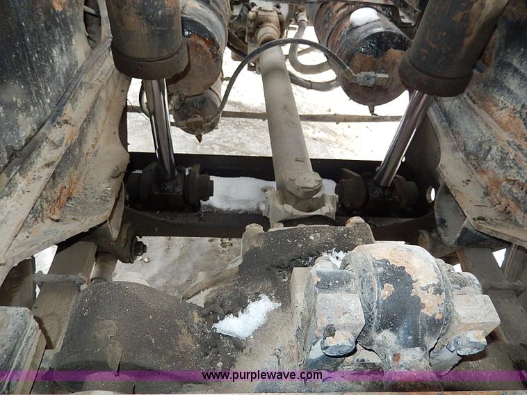 image for item I9457 1999 Ottawa YT30 yard truck