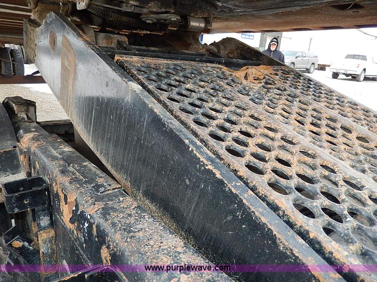 image for item I9457 1999 Ottawa YT30 yard truck