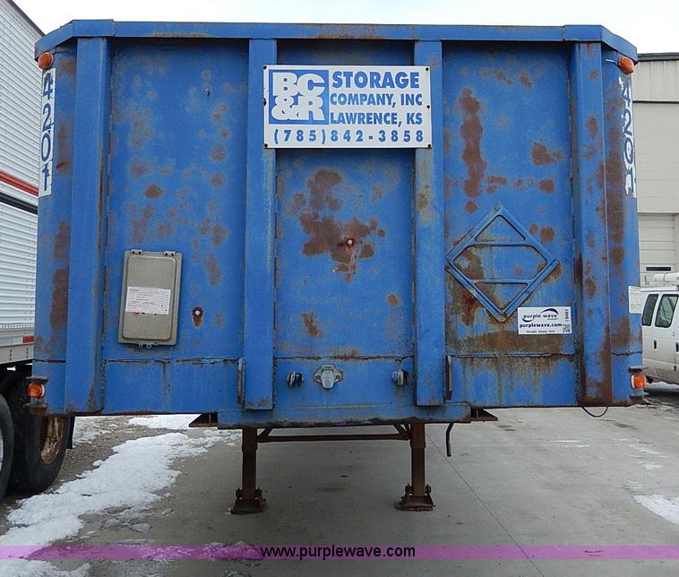 image for item I9461 1980 Strick 42' flatbed trailer