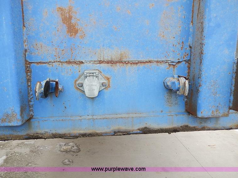 image for item I9461 1980 Strick 42' flatbed trailer