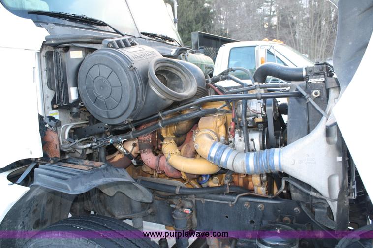 image for item C1743 2006 Freightliner Columbia CL120ST semi truck