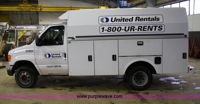 image for item C1744 2007 Ford E350 Super Duty service van