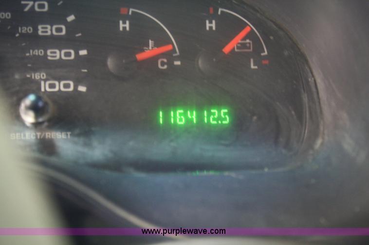 image for item C1744 2007 Ford E350 Super Duty service van