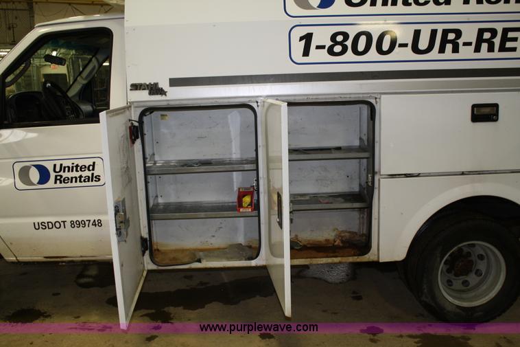 image for item C1744 2007 Ford E350 Super Duty service van