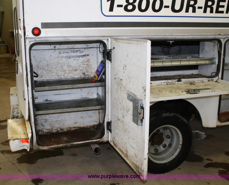 image for item C1744 2007 Ford E350 Super Duty service van