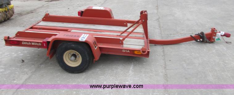 image for item F4860 2007 Ditch Witch SA1 tilt trailer