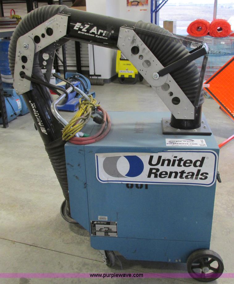 image for item F4862 2007 commercial dust and smoke air purifier