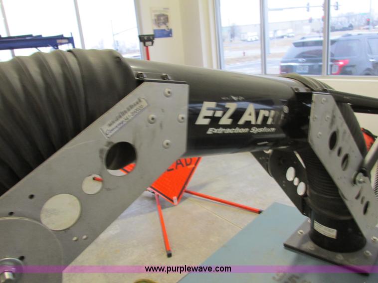 image for item F4862 2007 commercial dust and smoke air purifier