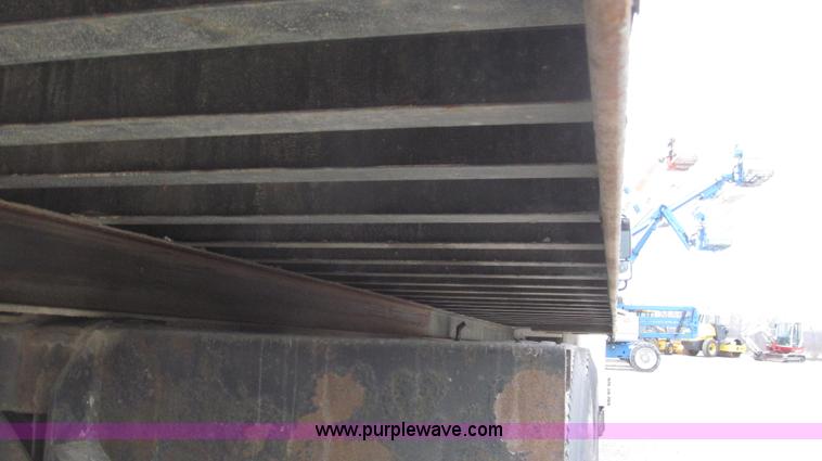 image for item G2253 2006 Freightliner Business Class M2 rollback truck