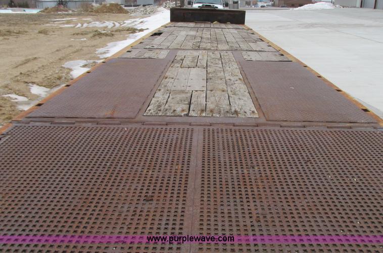 image for item G9174 2007 Trail-Eze TE80HT equipment trailer