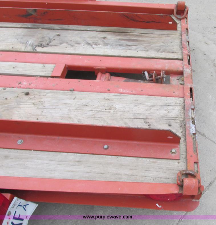 image for item G9175 2007 Ditch Witch S1A trailer