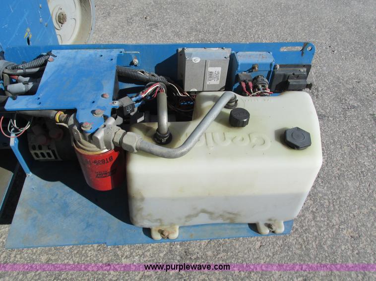 image for item G9367 2007 Genie GS-2632 scissor lift
